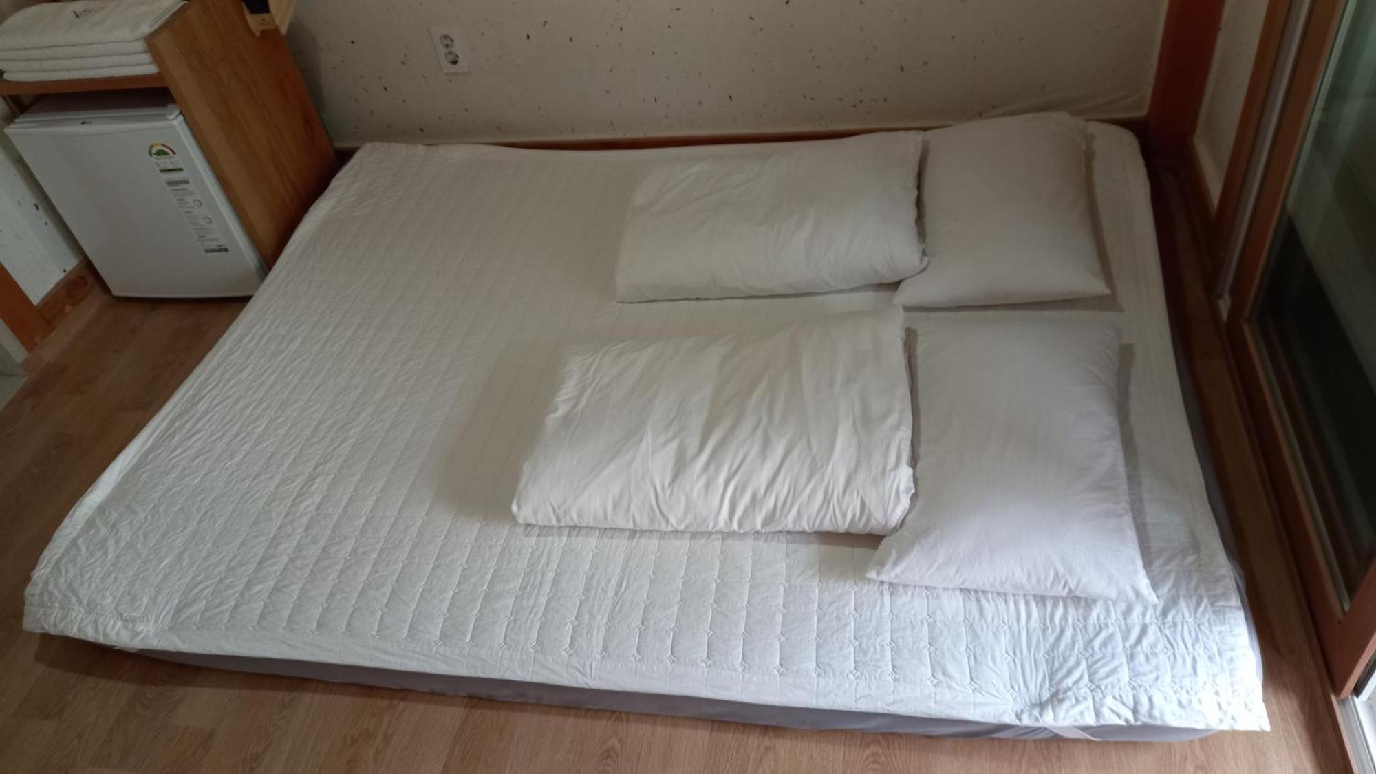 Adam Guesthouse Гиеонгджу Екстериор снимка